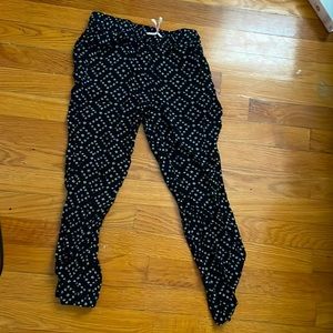 Pants that would look good on anyone because you are BEAUTIFUL